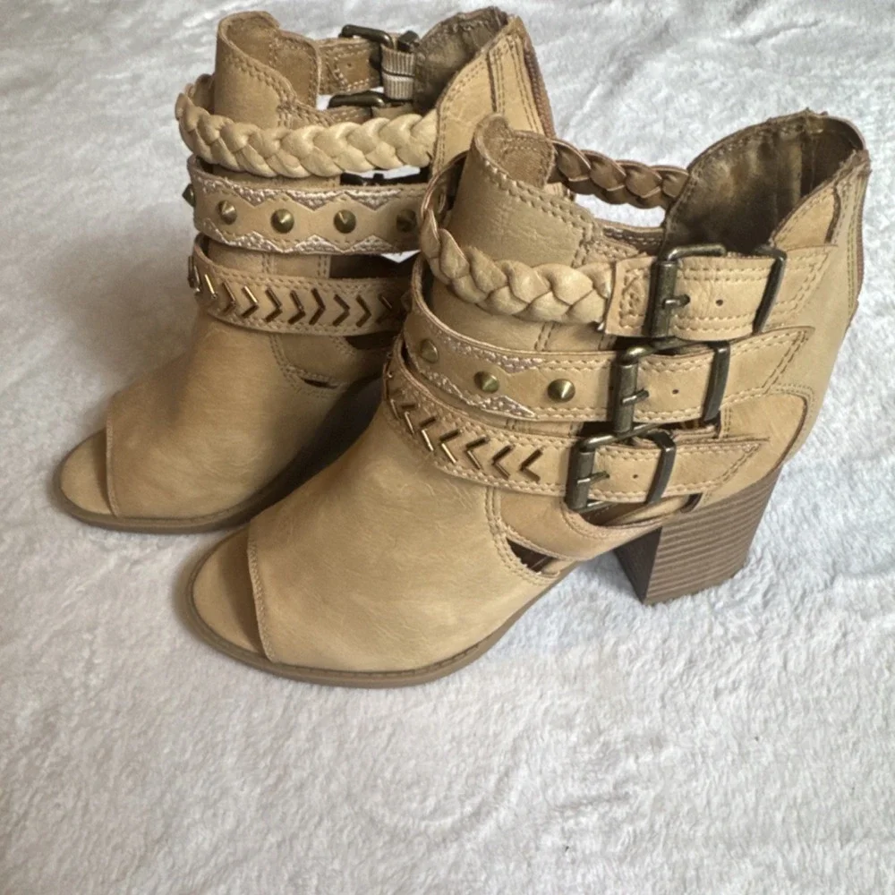 Sugar beige braided